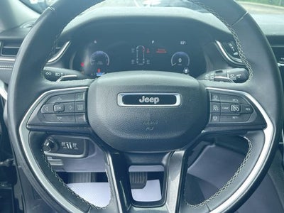 2022 Jeep Grand Cherokee L Laredo 4x4