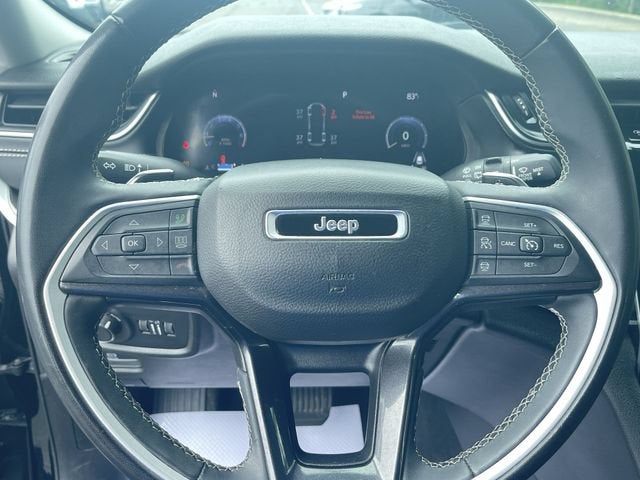 2022 Jeep Grand Cherokee L Laredo 4x4