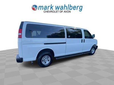 2023 Chevrolet Express Passenger 3500 1LS
