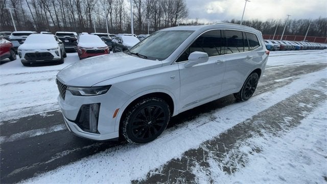 2024 Cadillac XT6 Luxury