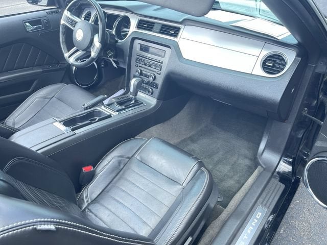 2014 Ford Mustang V6