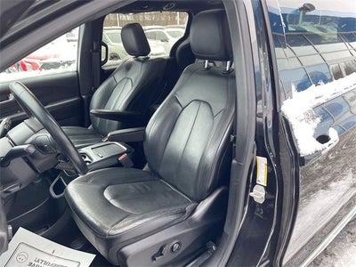 2019 Chrysler Pacifica Touring L Plus 35th Anniversary