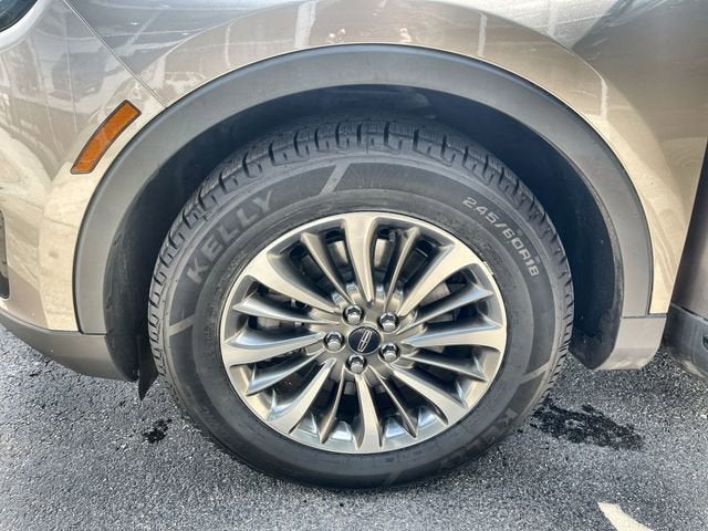 2019 Lincoln Nautilus Select