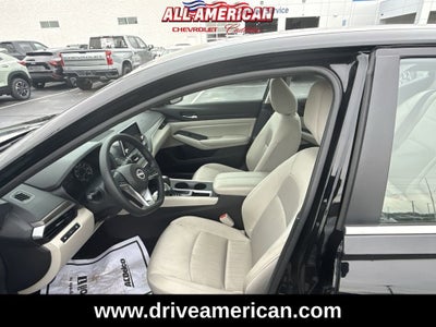 2025 Nissan Altima SV