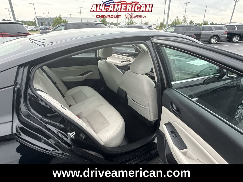 2025 Nissan Altima SV