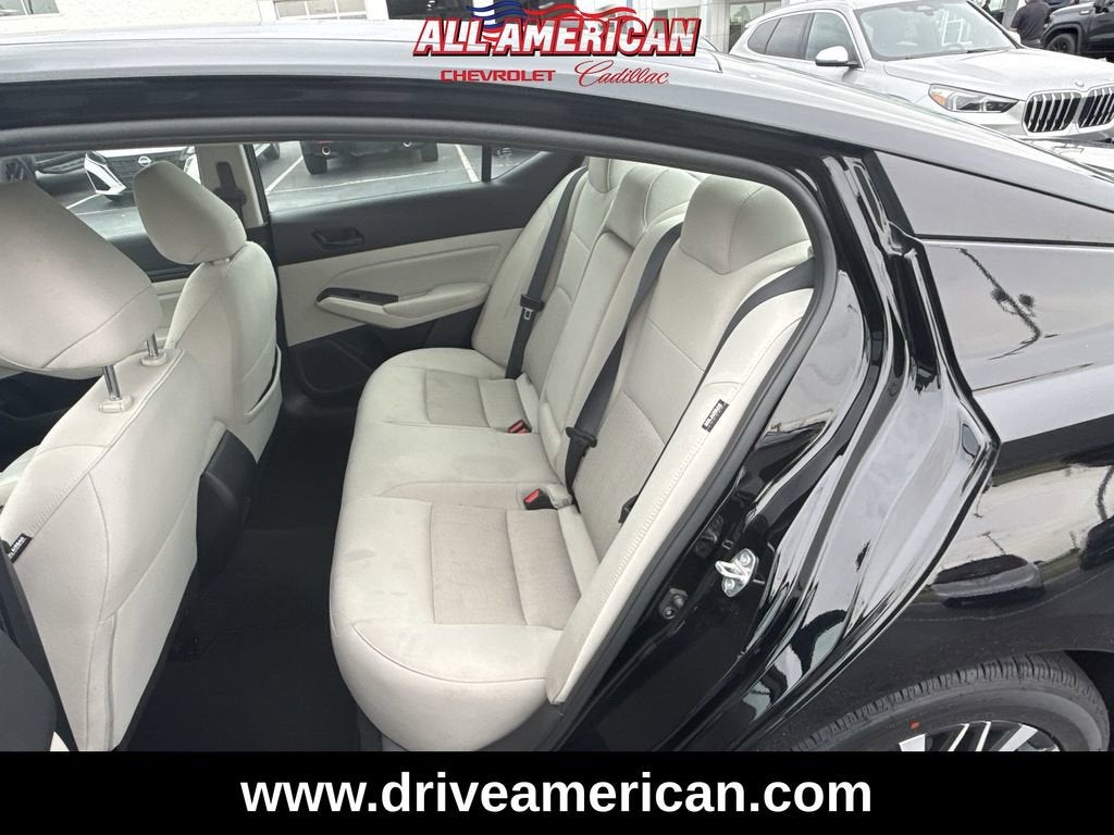 2025 Nissan Altima SV