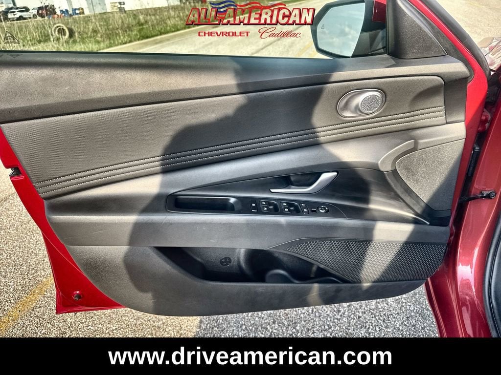 2025 Hyundai Elantra SEL Convenience