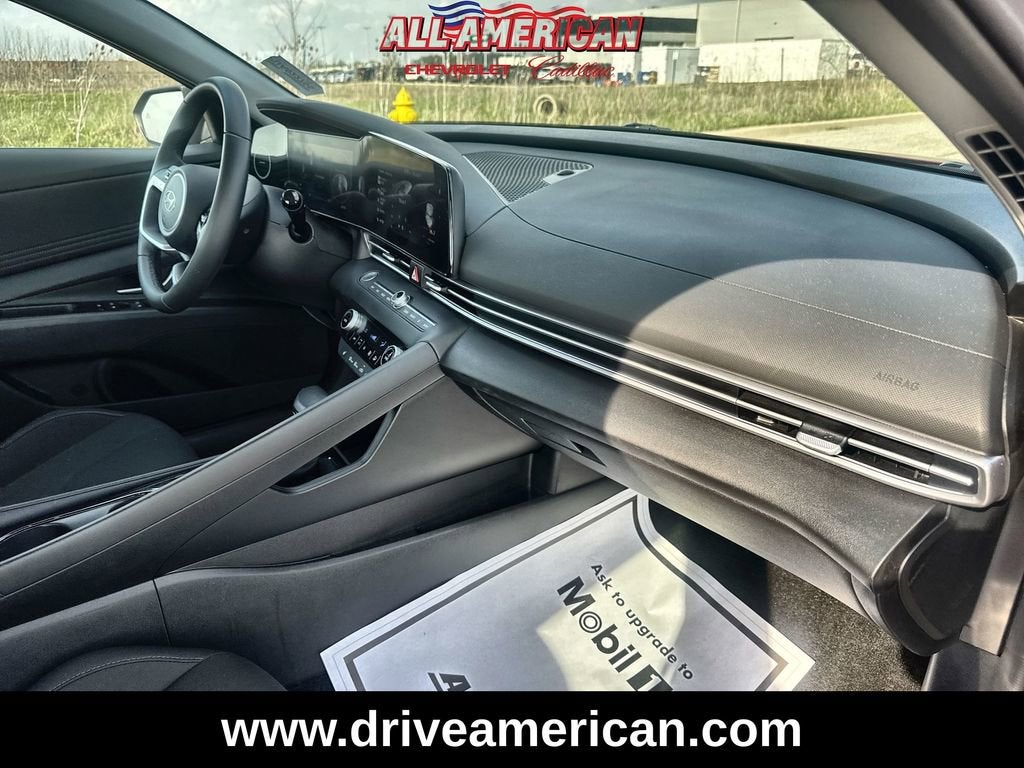 2025 Hyundai Elantra SEL Convenience