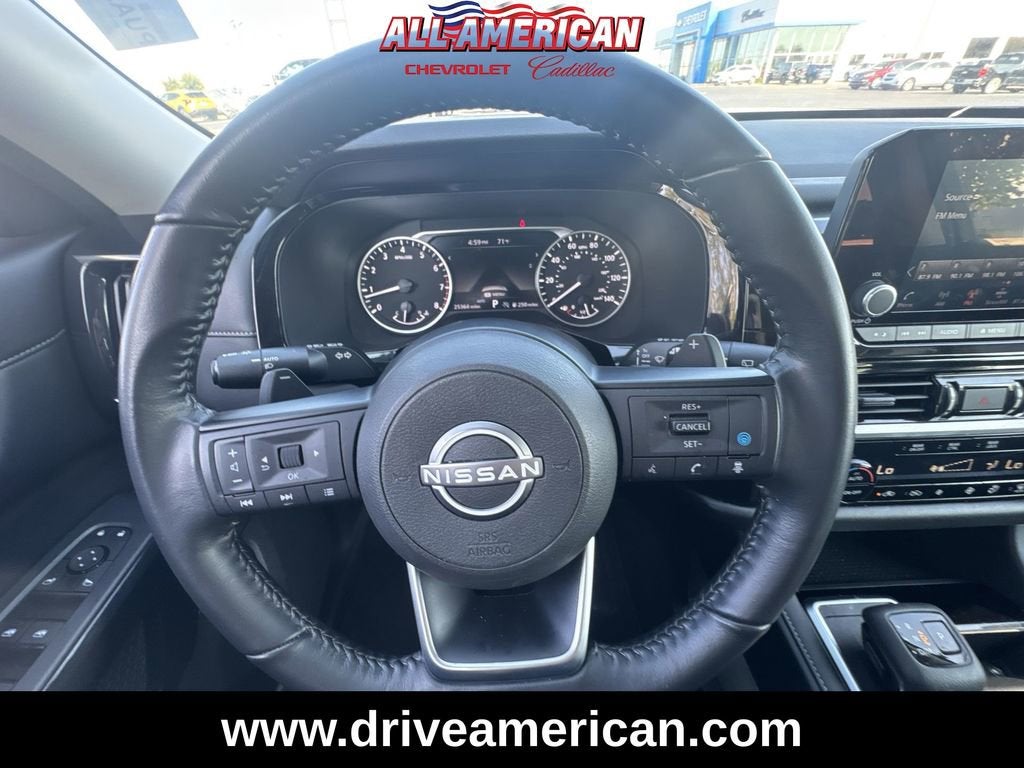 2024 Nissan Pathfinder SV