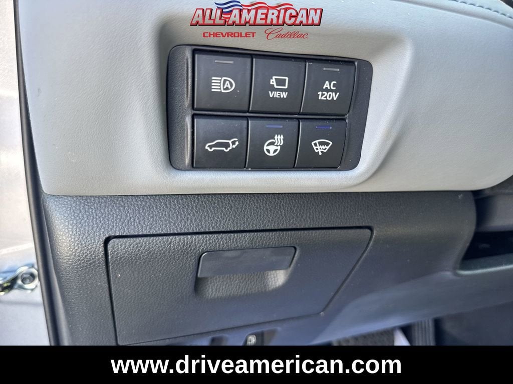 2022 Toyota Highlander Hybrid Limited