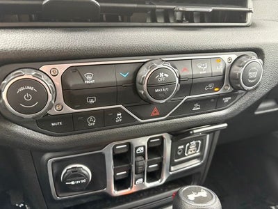 2025 Jeep Wrangler 4-Door Summit 4x4