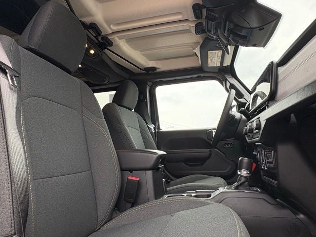 2025 Jeep Wrangler 4-Door Summit 4x4