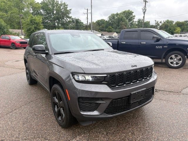 2023 Jeep Grand Cherokee Altitude 4x4