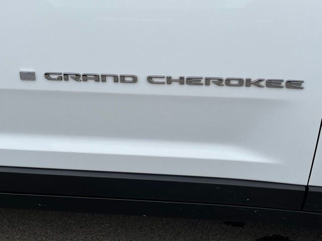 2023 Jeep Grand Cherokee L Laredo 4x4