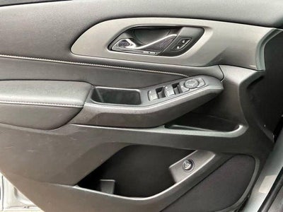 2024 Chevrolet Traverse Limited FWD LT Leather