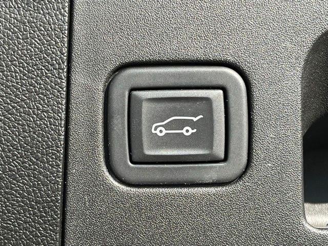 2023 Cadillac XT4 FWD Premium Luxury