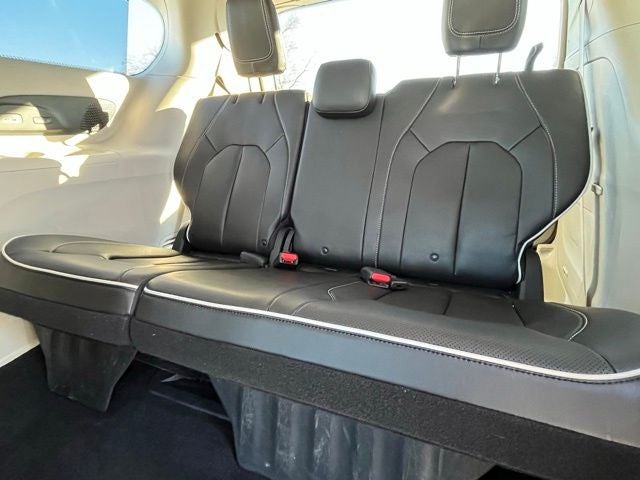 2021 Chrysler Pacifica Limited AWD