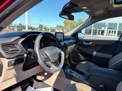 2020 Ford Escape Hybrid Titanium