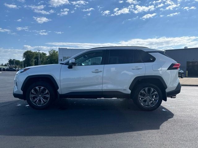 2022 Toyota RAV4 Hybrid XLE Premium