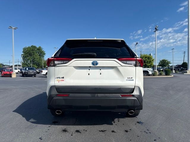 2022 Toyota RAV4 Hybrid XLE Premium