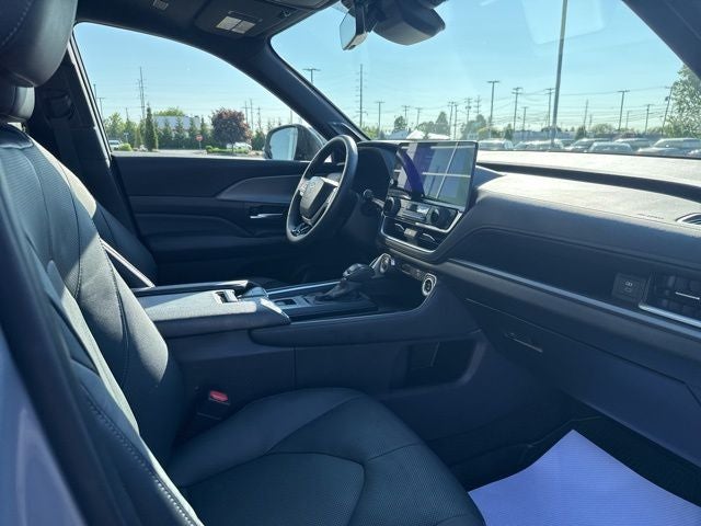 2025 Toyota Grand Highlander Hybrid Nightshade Edition