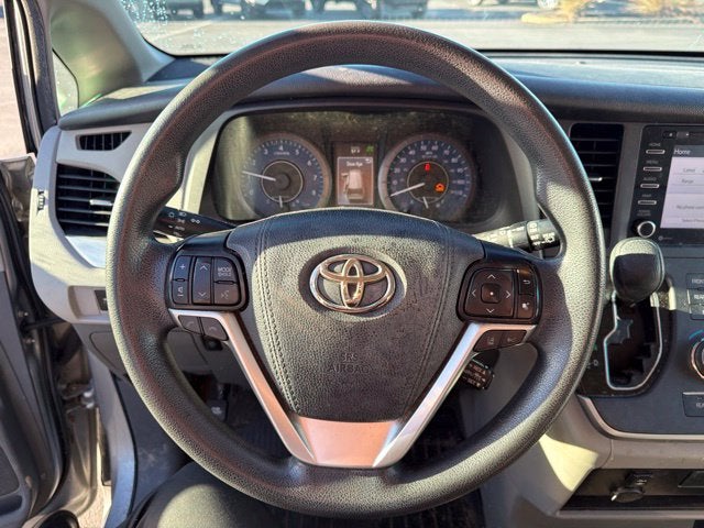 2020 Toyota Sienna LE 8 Passenger