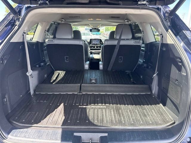 2022 Toyota Highlander Hybrid Limited