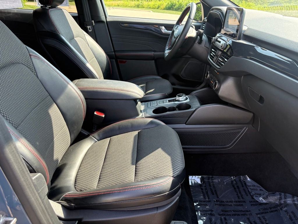 2023 Ford Escape ST-Line Select