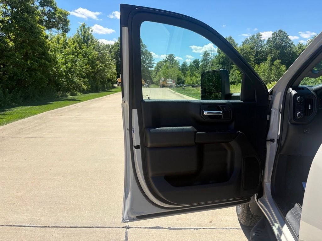 2026 Chevrolet Silverado 2500HD Custom