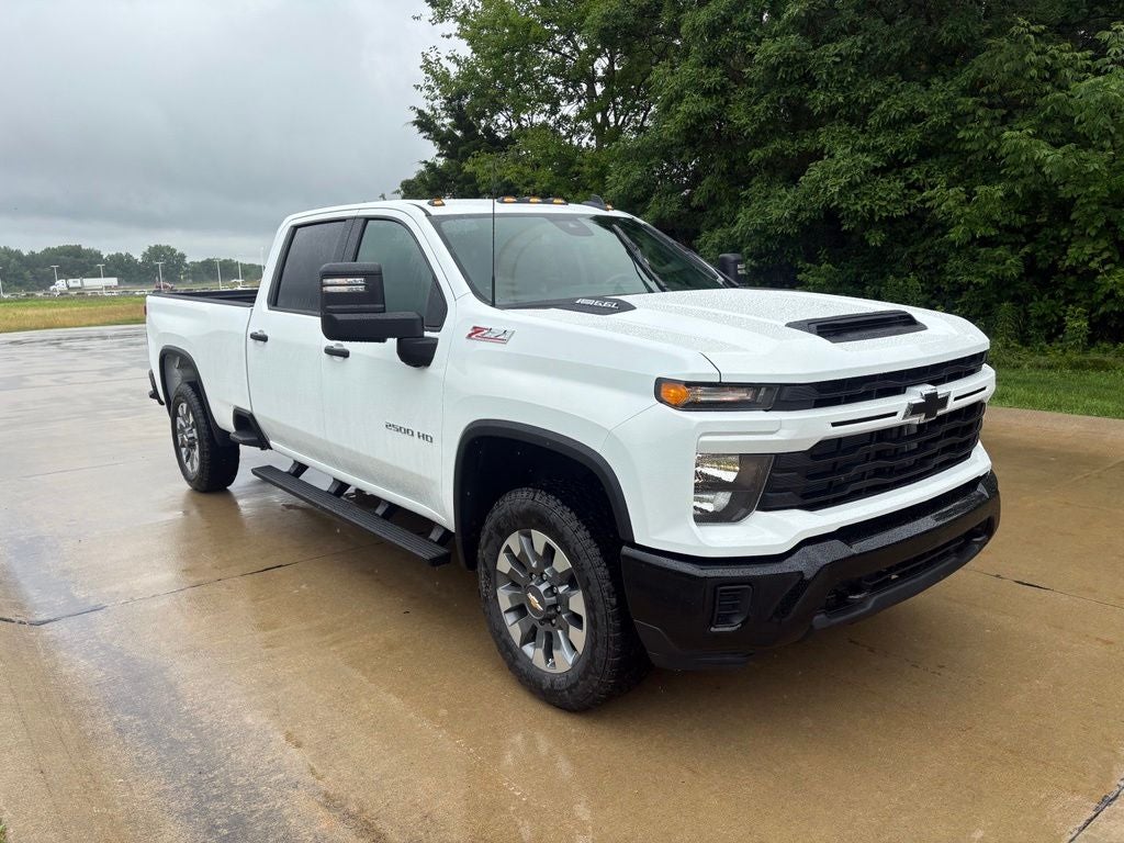2026 Chevrolet Silverado 2500HD Custom
