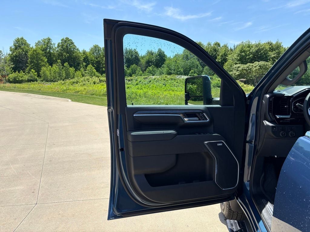 2026 Chevrolet Silverado 3500HD LTZ