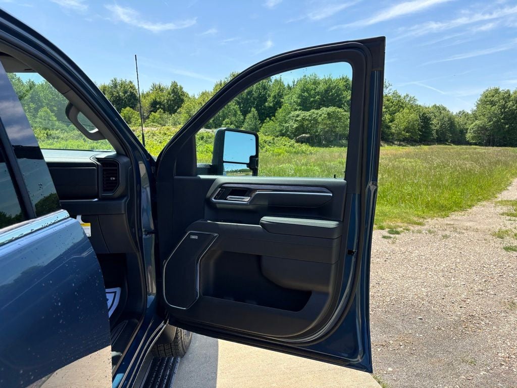 2026 Chevrolet Silverado 3500HD LTZ
