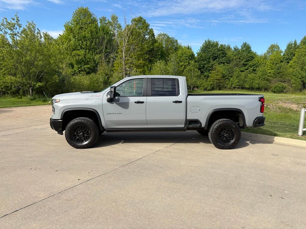 2024 Chevrolet Silverado 2500HD ZR2
