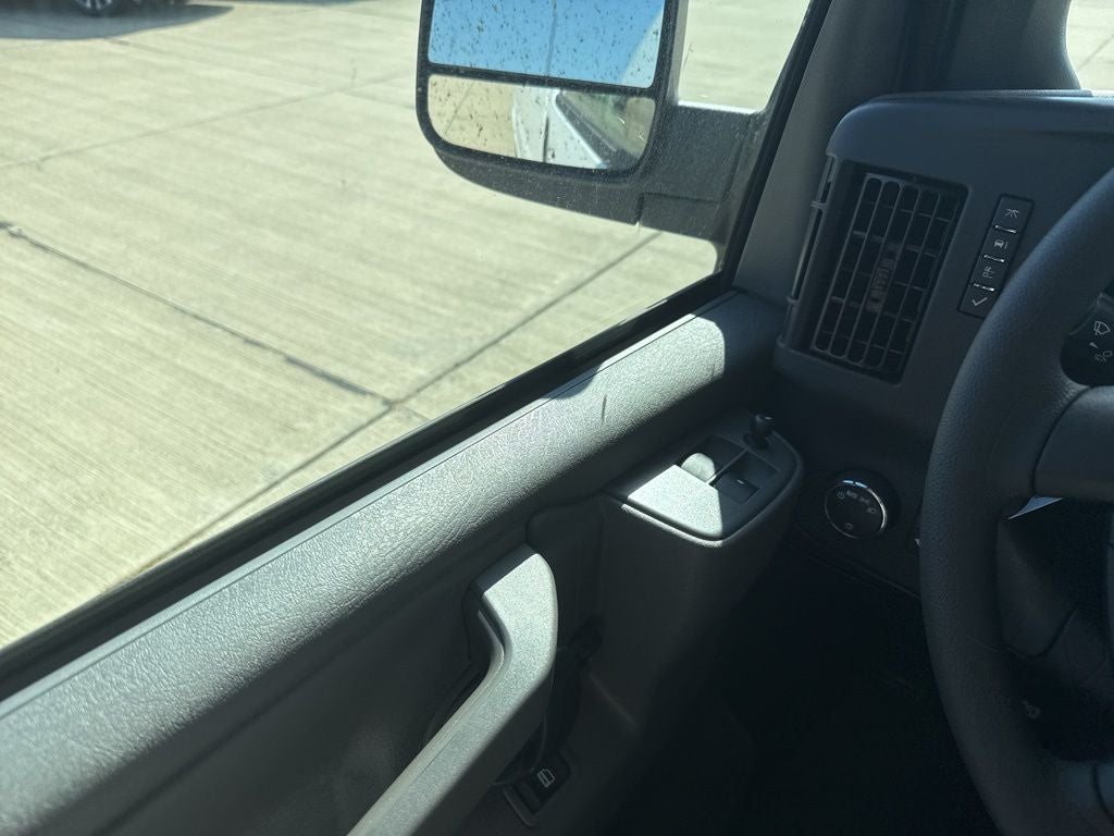 2025 Chevrolet Express 2500 Work Van Cargo