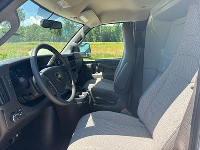 2025 Chevrolet Express 2500 Work Van Cargo