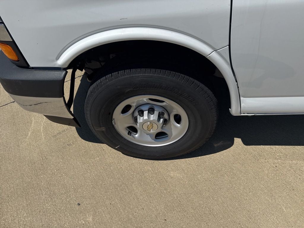 2025 Chevrolet Express 2500 Work Van Cargo
