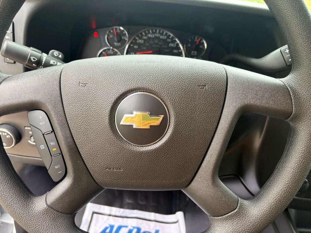 2026 Chevrolet Express 3500 Work Van Cargo