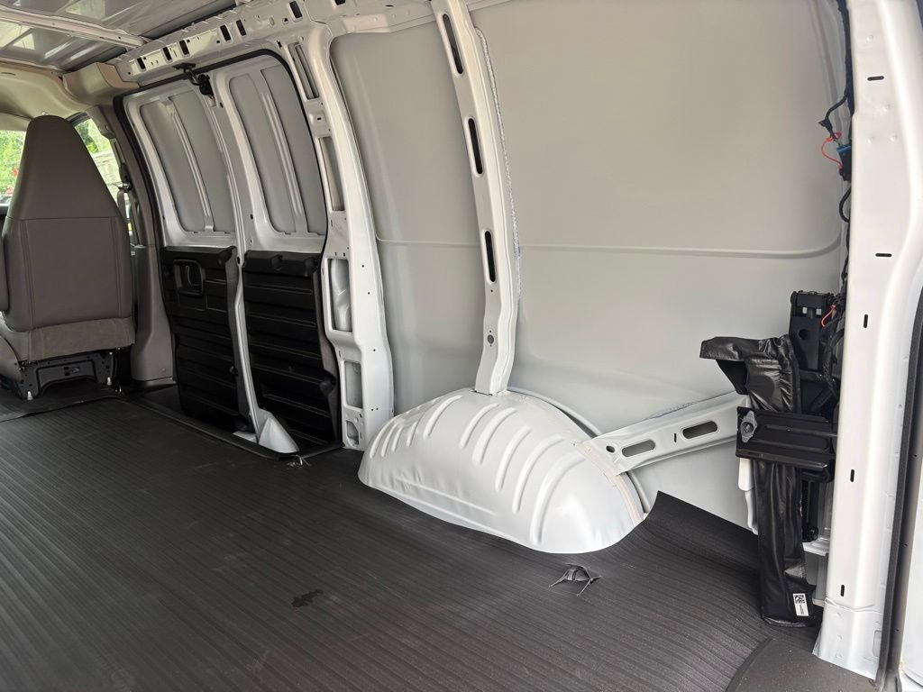 2026 Chevrolet Express 3500 Work Van Cargo