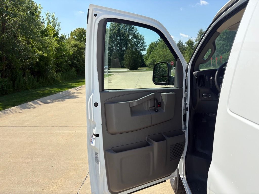 2026 Chevrolet Express 3500 Work Van Cargo