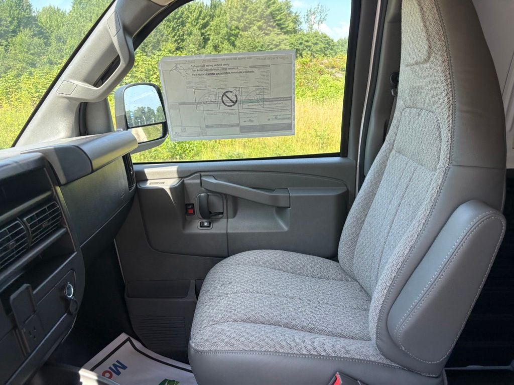 2026 Chevrolet Express 3500 Work Van Cargo