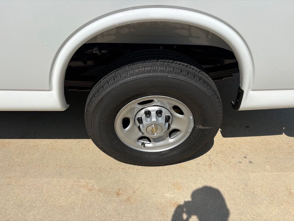 2026 Chevrolet Express 3500 Work Van Cargo