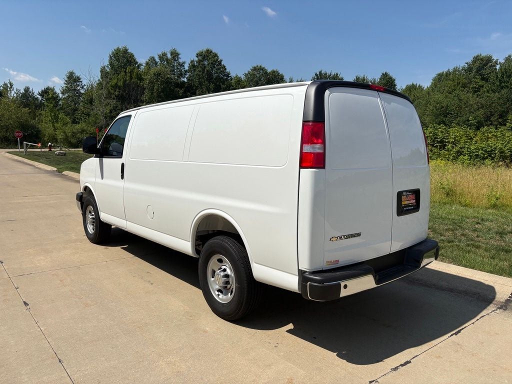 2026 Chevrolet Express 3500 Work Van Cargo
