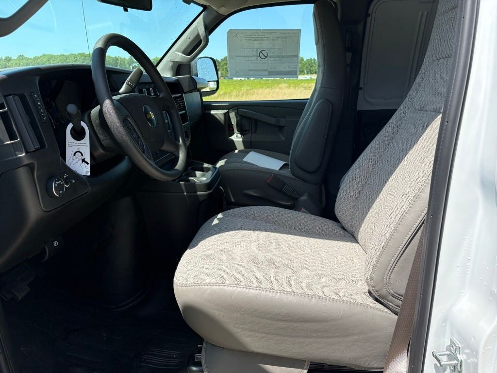 2026 Chevrolet Express 3500 Work Van Cargo