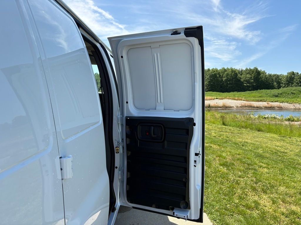 2026 Chevrolet Express 3500 Work Van Cargo