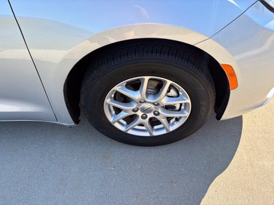 2023 Chrysler Pacifica Touring