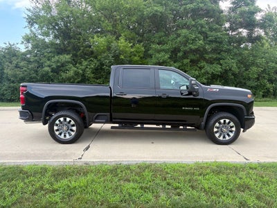 2026 Chevrolet Silverado 2500HD Custom