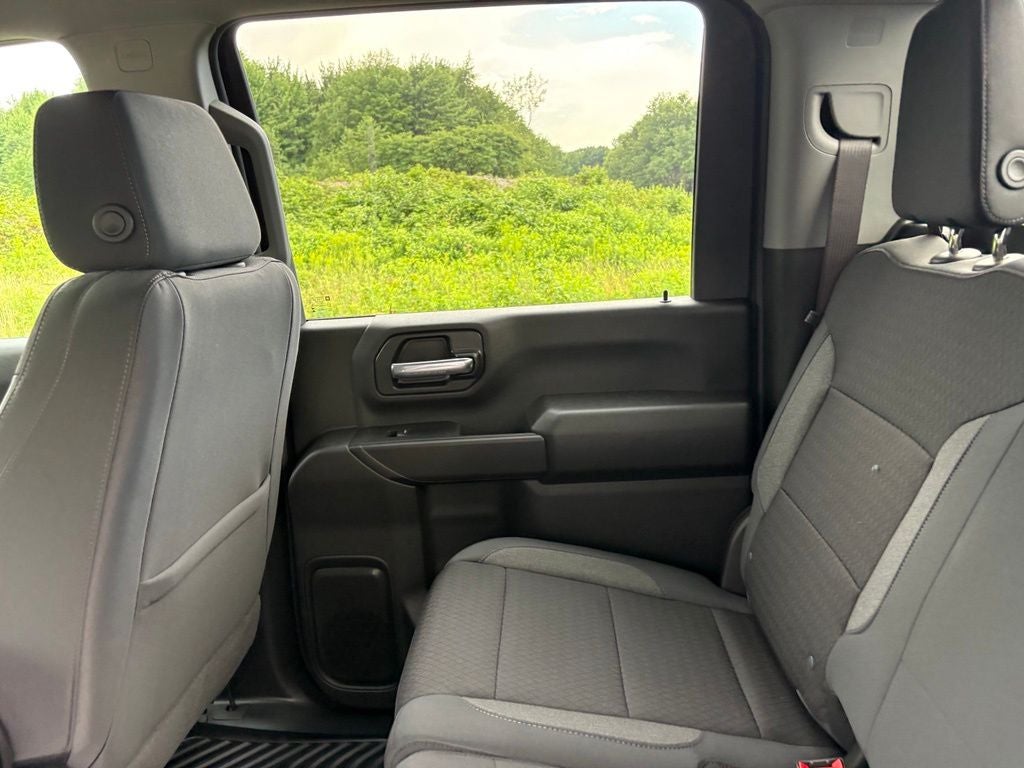 2026 Chevrolet Silverado 2500HD Custom
