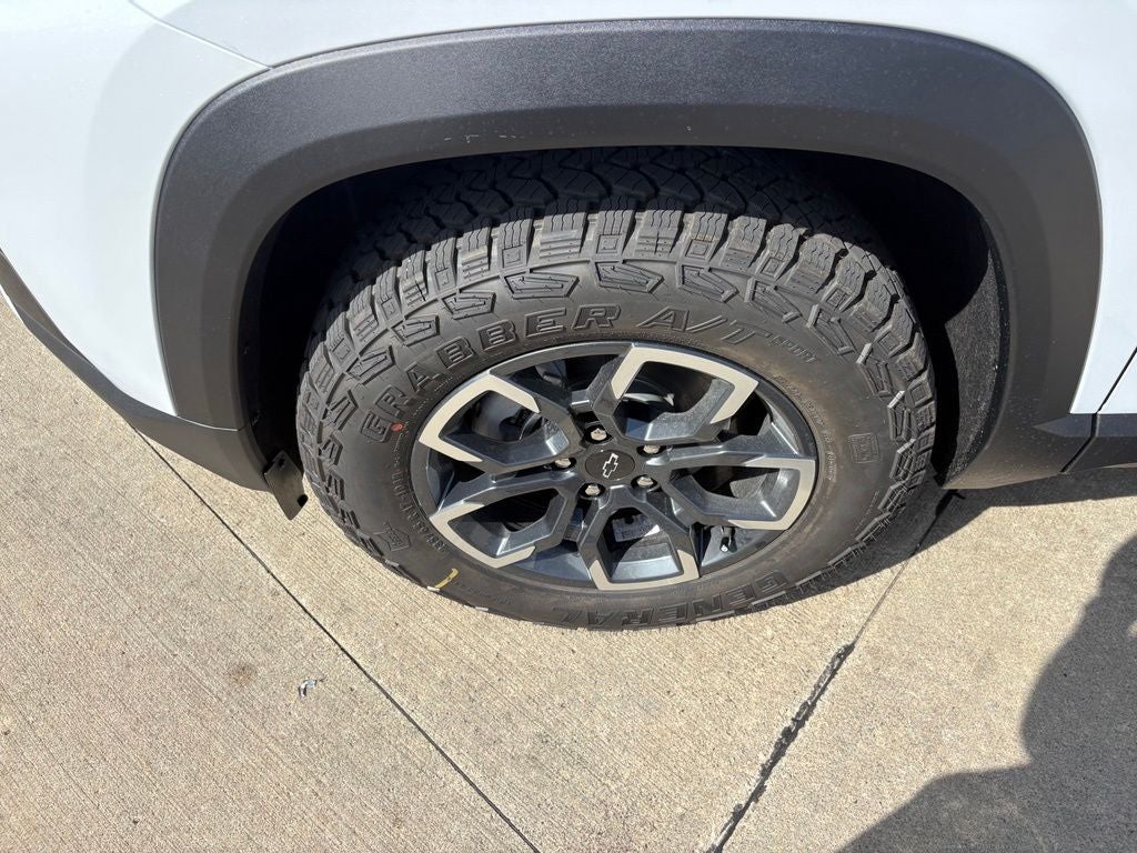 2027 Chevrolet Equinox ACTIV