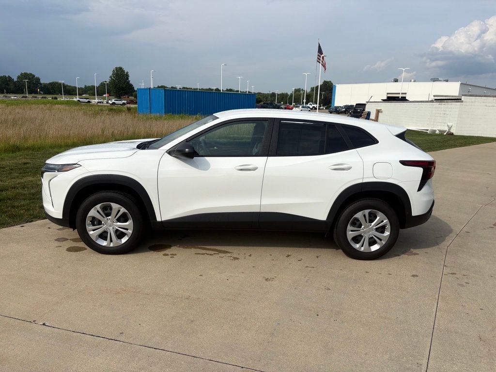2025 Chevrolet Trax LS