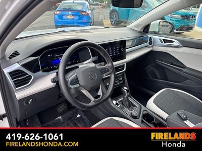 2025 Volkswagen Taos 1.5T SE